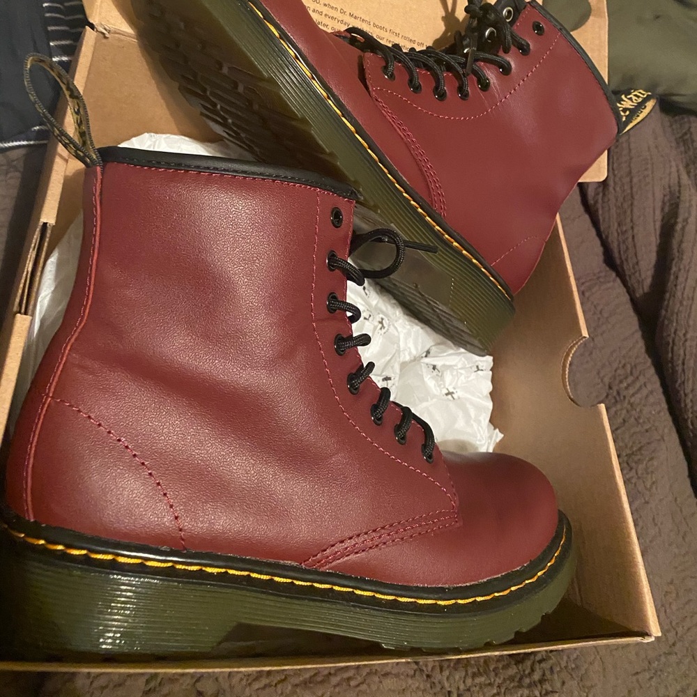 Dr martens cherry red kids size 4 / adult 6